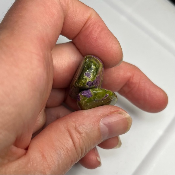 Stitchtite in Serpentine Tumble Stone Set of 2 - Picture 4 of 13